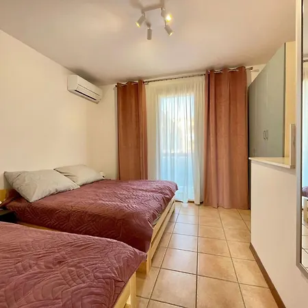 Modern Seaside Flat By The Pool Vila Caorle